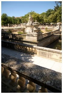 Restaurante italiano Elefante 2 - Nimes - Los jardines de la fuente - Francia